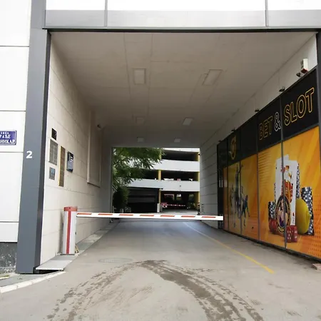 Midtown Boutique 노비사드