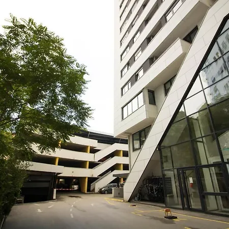 Midtown Boutique דירה